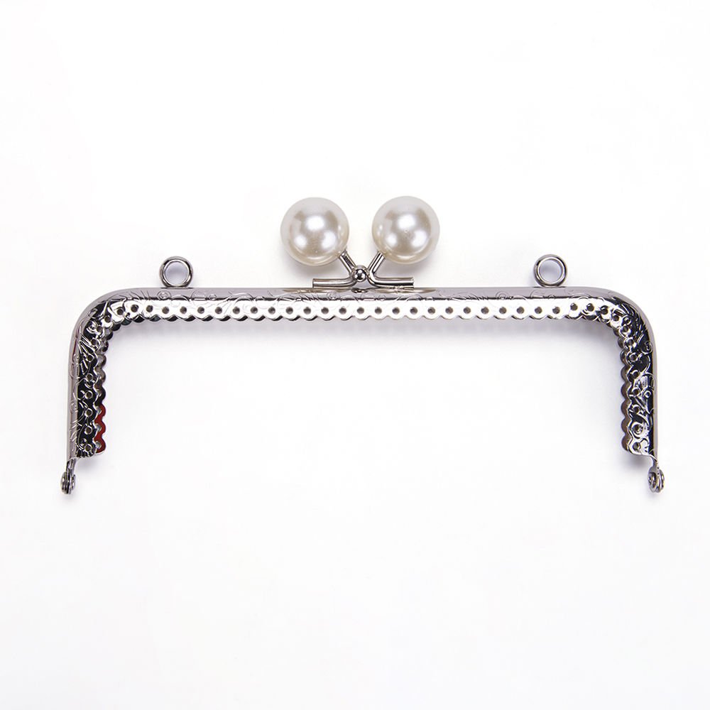 DİKDÖRTGEN BEYAZ BONCUKLU BURS 16,5 CM GÜMÜŞ